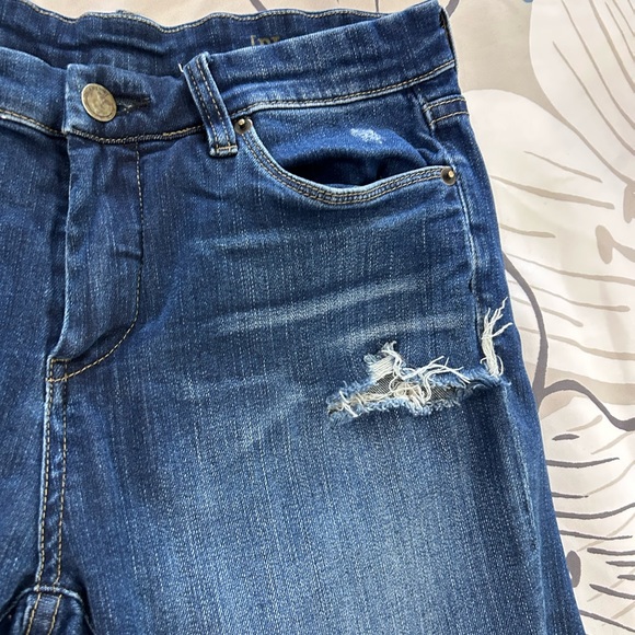 BLANK NYC • Blue Ripped Straight Leg Jeans • sz 29 • - Picture 4 of 13